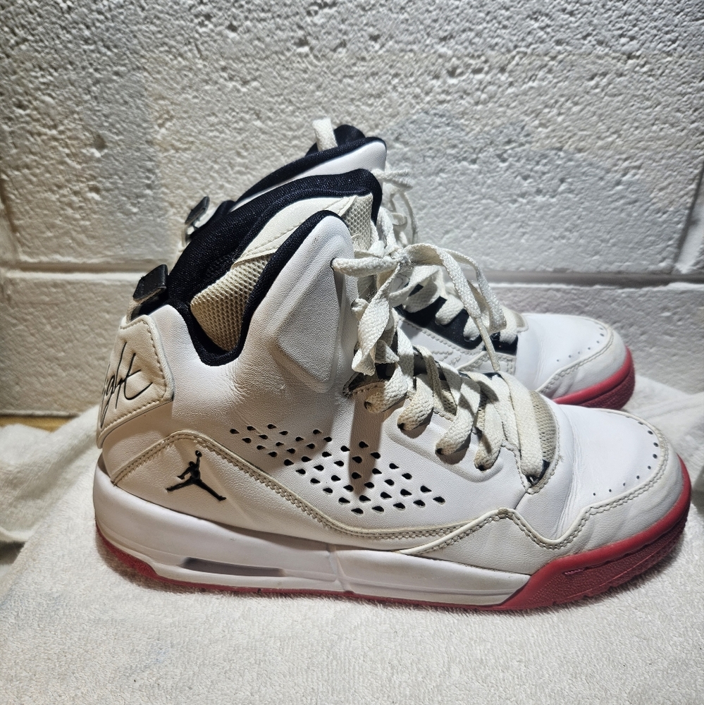 Nike Air Jordan Flight SC 3 630611-109 Youth Sneakers Size 5.5Y White